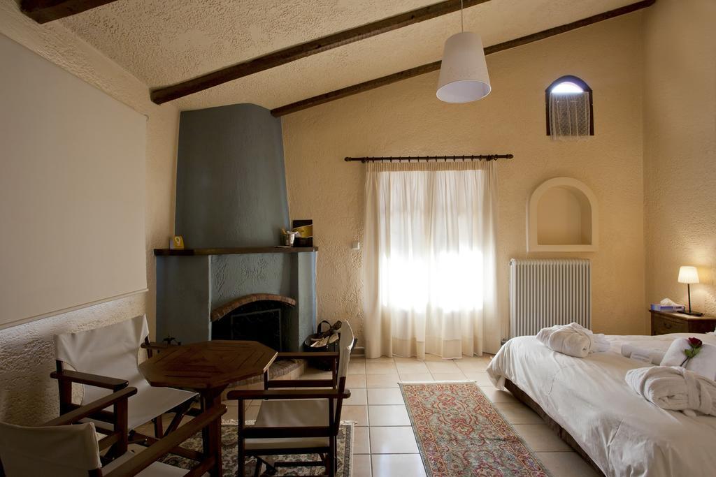Guest House Fanaras Kalavryta Rum bild